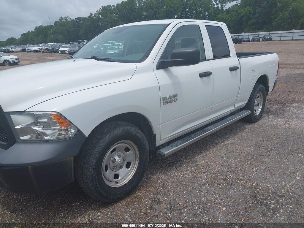 1C6RR6FG2JS303606 2018 RAM 1500 photo no. 2