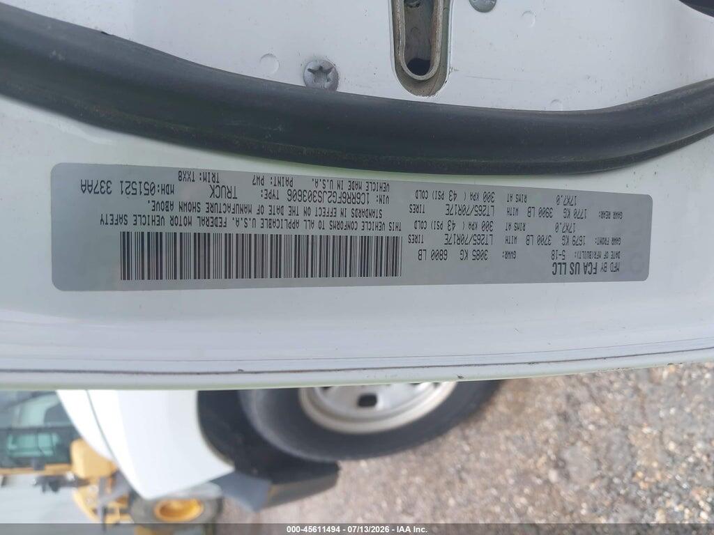 1C6RR6FG2JS303606 2018 RAM 1500 photo no. 9