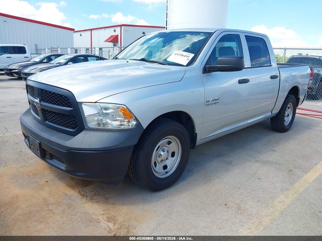 1C6RR6KG3JS303622 2018 RAM 1500 photo no. 2