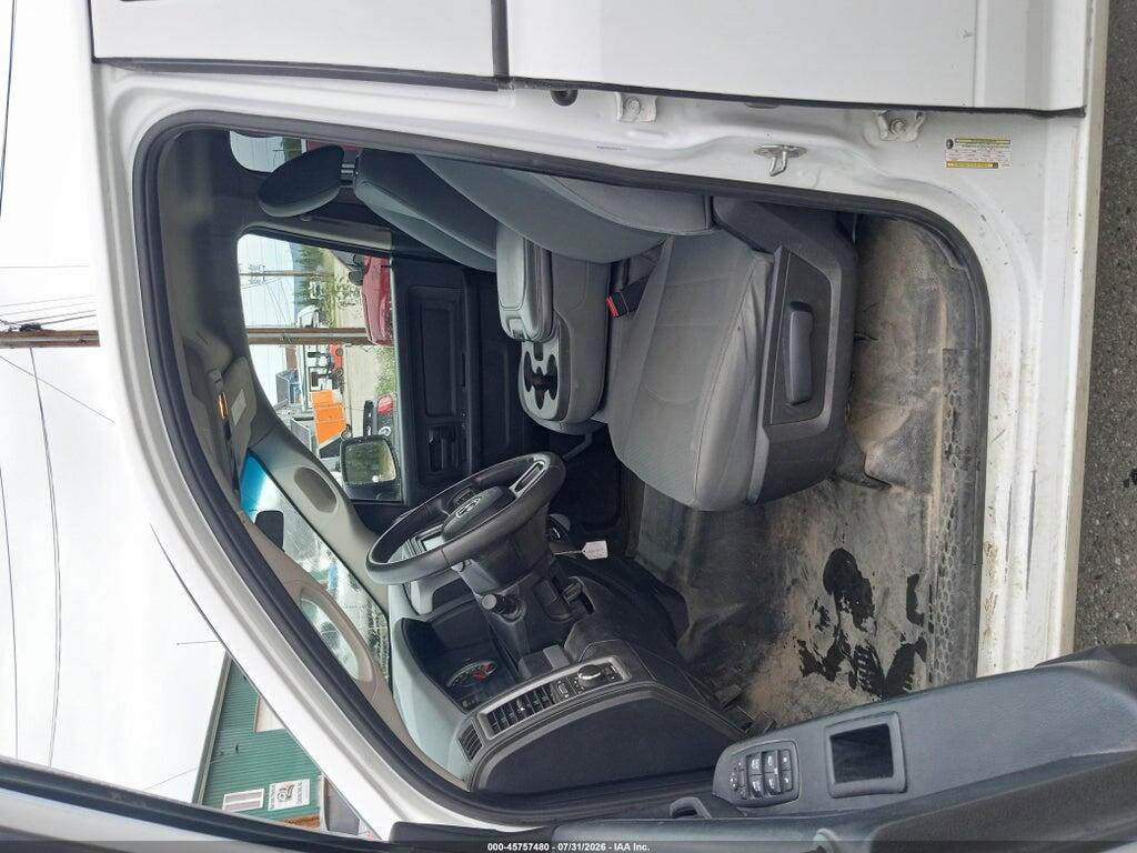 1C6RR7KG7JS294204 2018 RAM 1500 photo no. 7