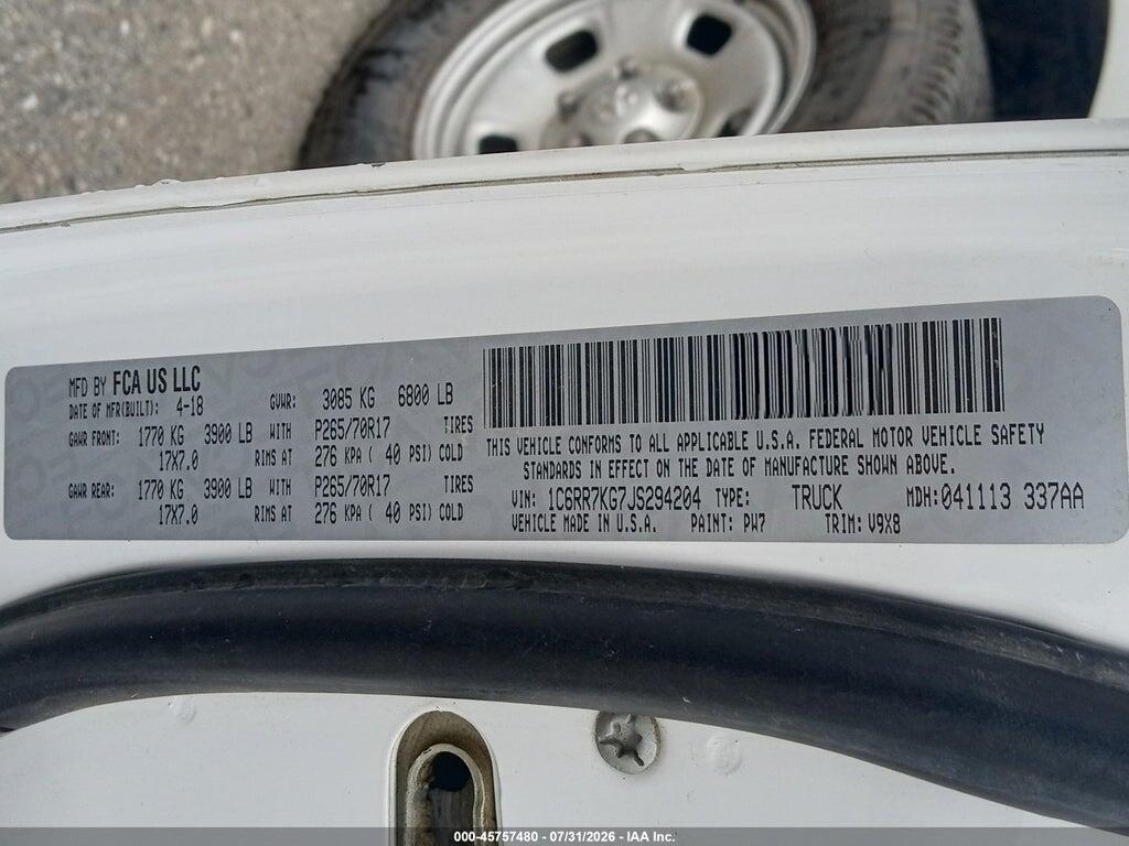 1C6RR7KG7JS294204 2018 RAM 1500 photo no. 8