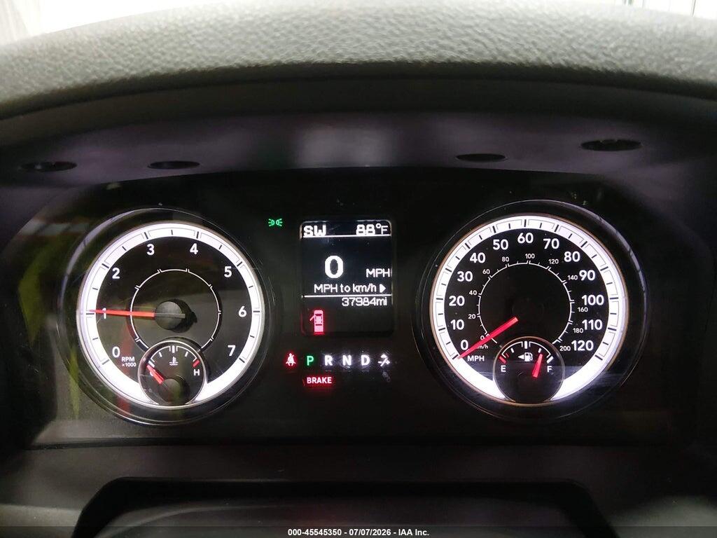 1C6RR7KG3JS293129 2018 RAM 1500 photo no. 7