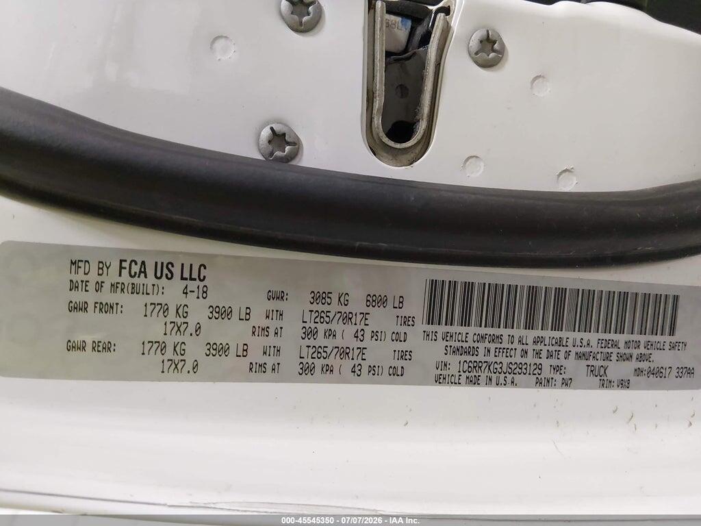 1C6RR7KG3JS293129 2018 RAM 1500 photo no. 9
