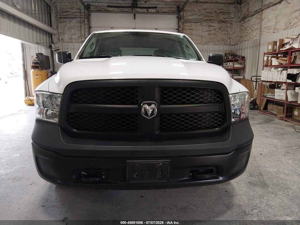 1C6RR7KG3JS300497 2018 RAM 1500 photo no. 12