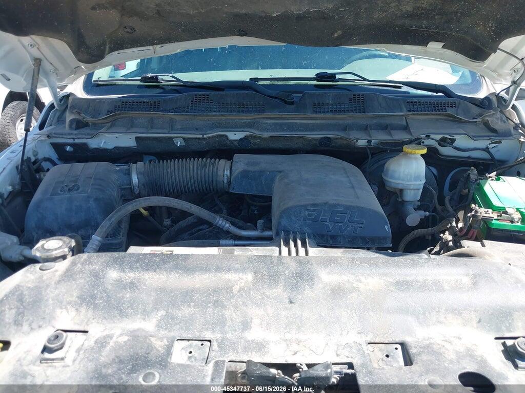 1C6RR7FG8JS306712 2018 RAM 1500 photo no. 10