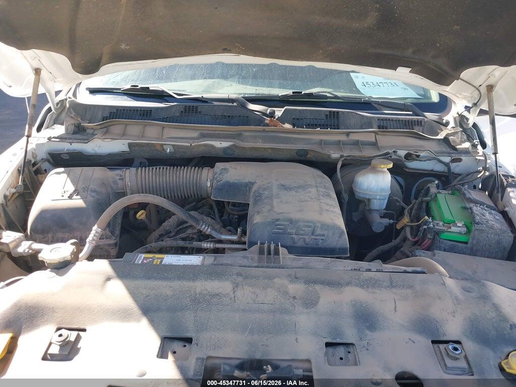 1C6RR7FG6JS306711 2018 RAM 1500 photo no. 10