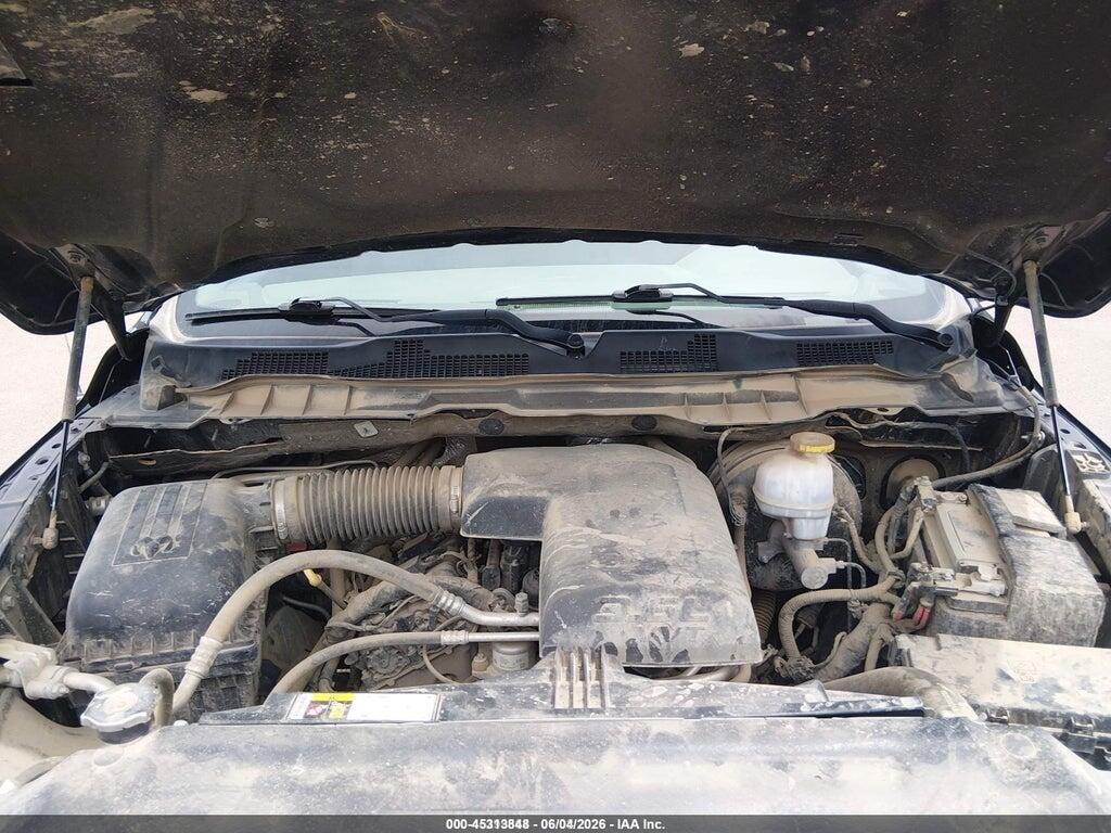 1C6RR7KG8JS318980 2018 RAM 1500 photo no. 10