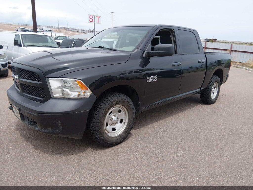 1C6RR7KG8JS318980 2018 RAM 1500 photo no. 2