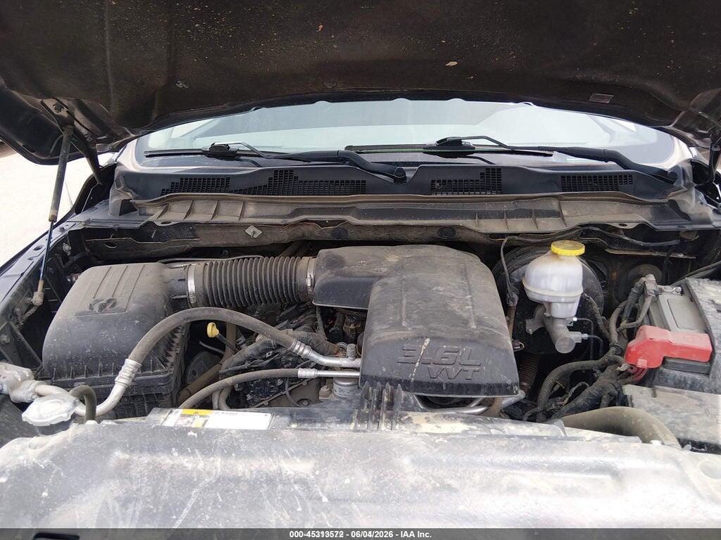 1C6RR7KG8JS315867 2018 RAM 1500 photo no. 10