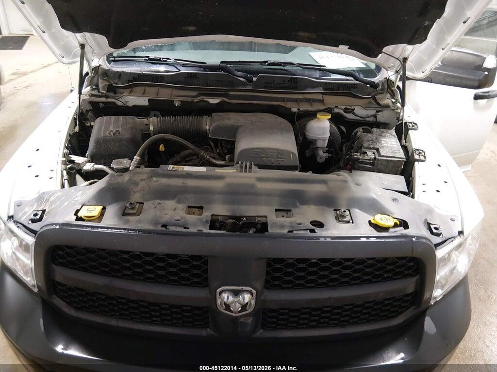 1C6RR7KG0JS106185 2018 RAM 1500 photo no. 10