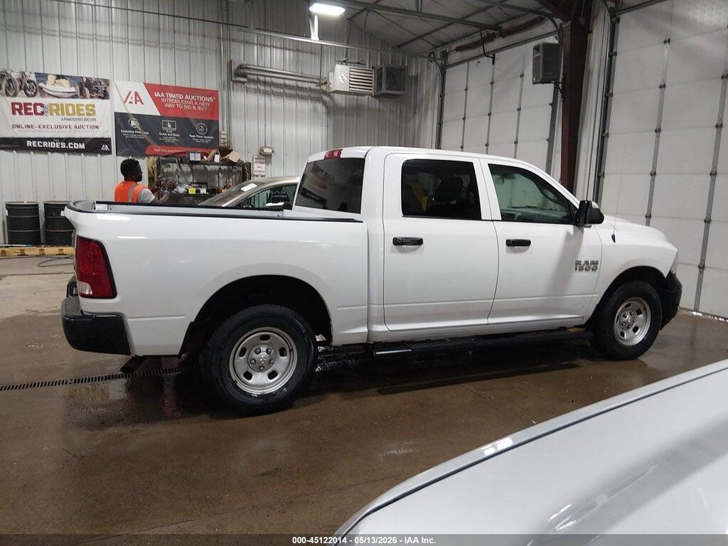 1C6RR7KG0JS106185 2018 RAM 1500 photo no. 12