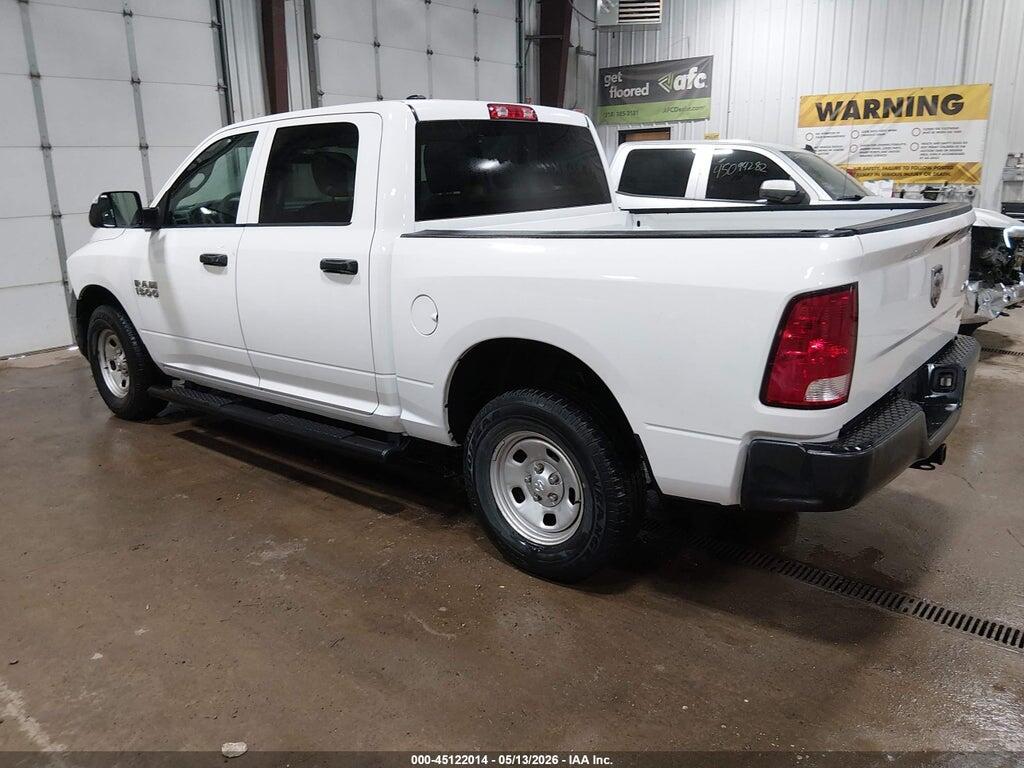 1C6RR7KG0JS106185 2018 RAM 1500 photo no. 3