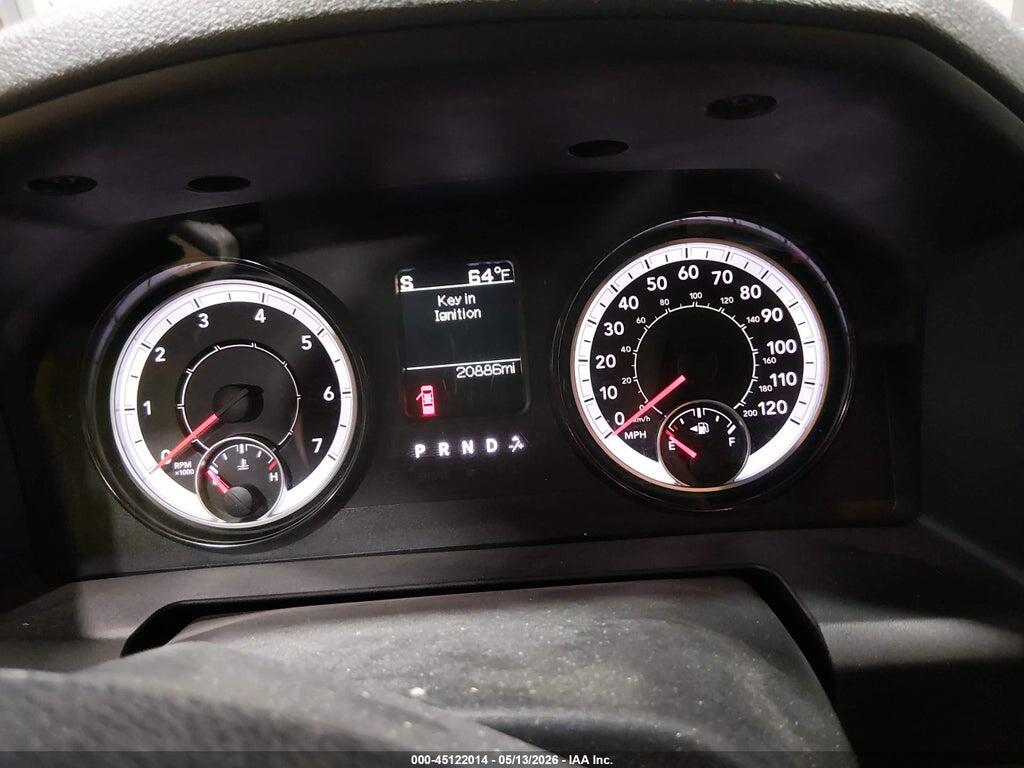 1C6RR7KG0JS106185 2018 RAM 1500 photo no. 7