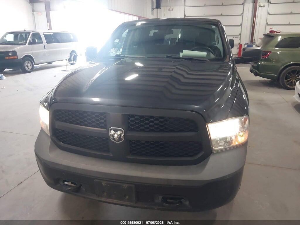 1C6RR7KG2JS306744 2018 RAM 1500 photo no. 12