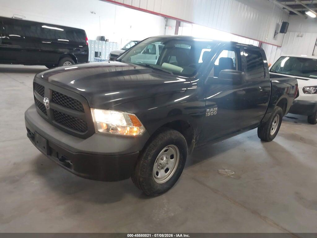 1C6RR7KG2JS306744 2018 RAM 1500 photo no. 2