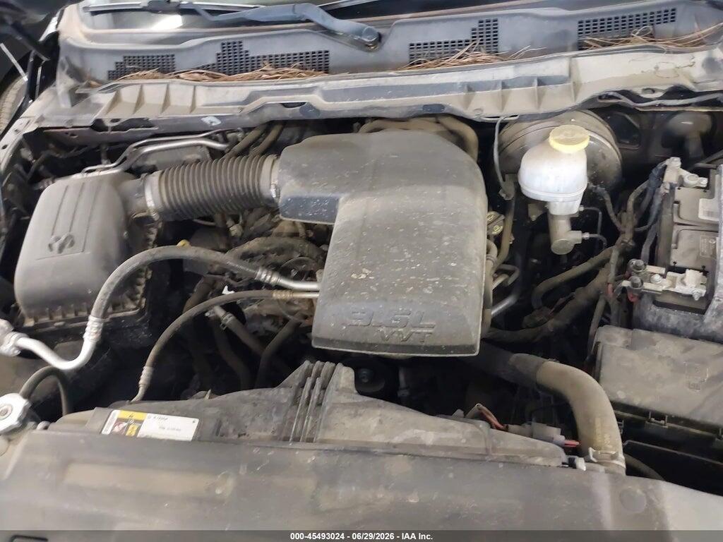 1C6RR7KGXJS306748 2018 RAM 1500 photo no. 10