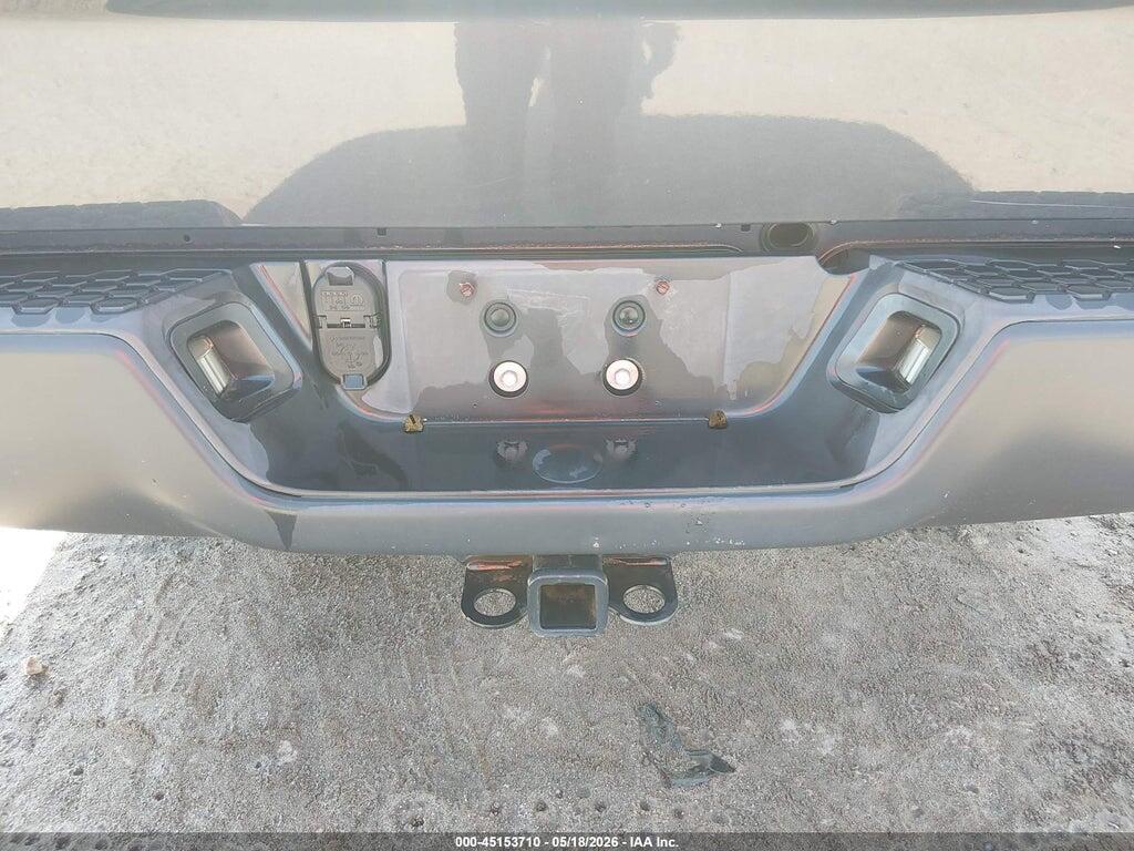 1C6RR7KG7JS319084 2018 RAM 1500 photo no. 12