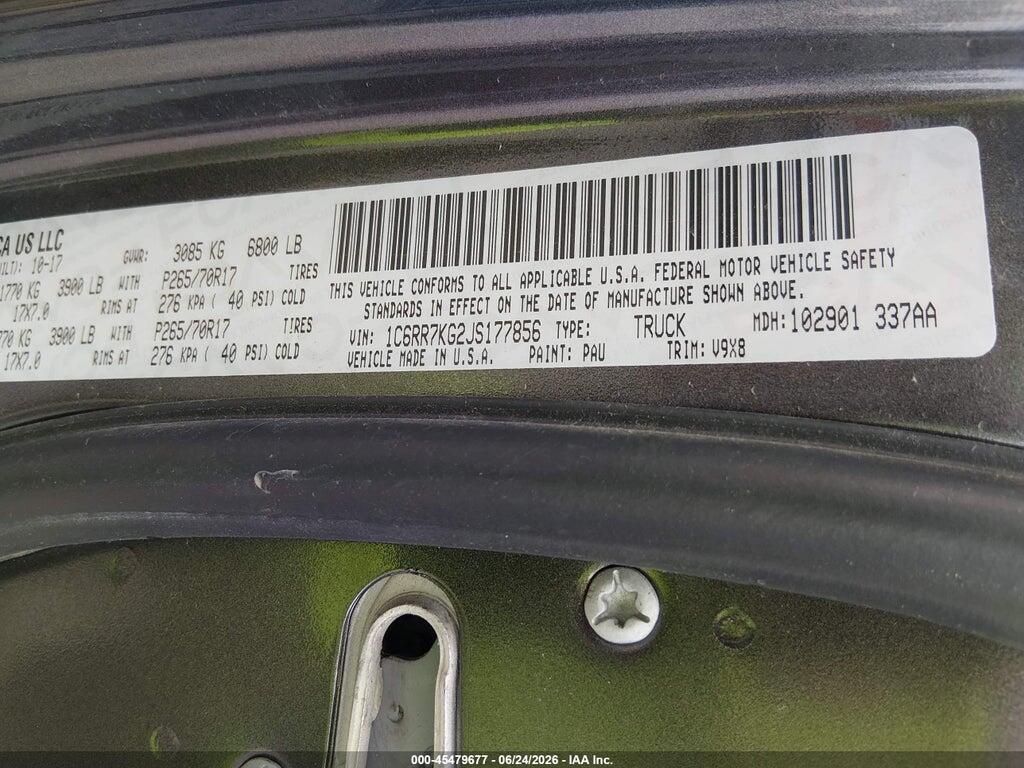 1C6RR7KG2JS177856 2018 RAM 1500 photo no. 9
