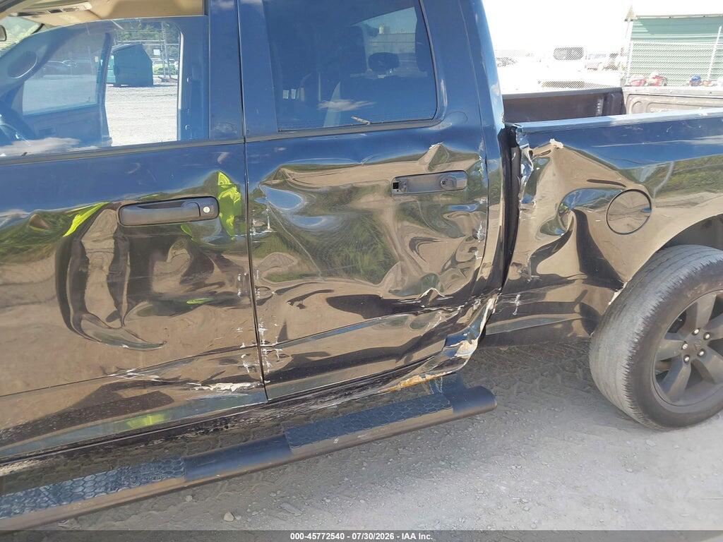 1C6RR7FT5JS193833 2018 RAM 1500 photo no. 6