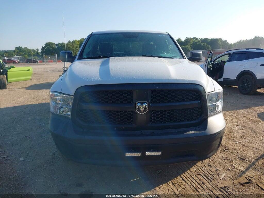 1C6RR6FG8JS229592 2018 RAM 1500 photo no. 12