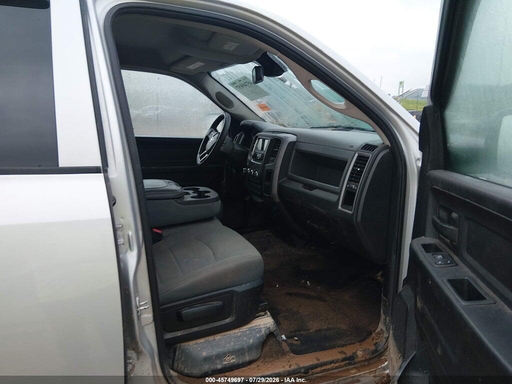 1C6RR7FTXJS351096 2018 RAM 1500 photo no. 5