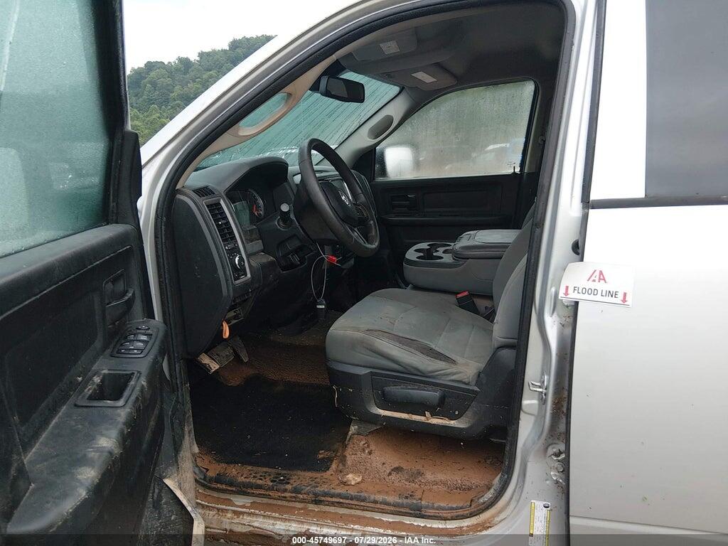 1C6RR7FTXJS351096 2018 RAM 1500 photo no. 6