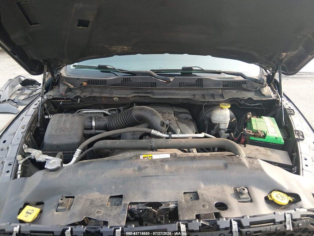 1C6RR7HT8JS175923 2018 RAM 1500 photo no. 10