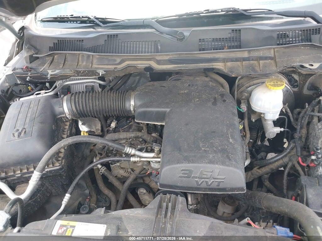1C6RR6FG0JS239081 2018 RAM 1500 photo no. 10