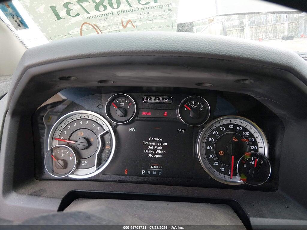 3C6RR7LT0JG131137 2018 RAM 1500 photo no. 7