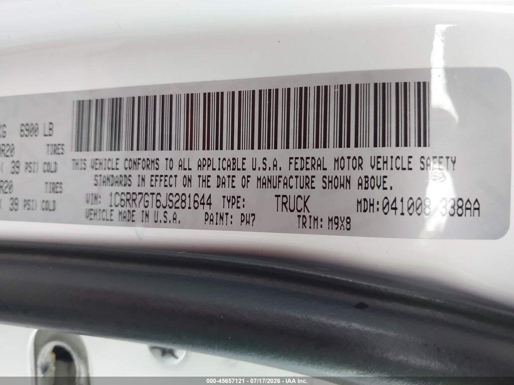 1C6RR7GT6JS281644 2018 RAM 1500 photo no. 9