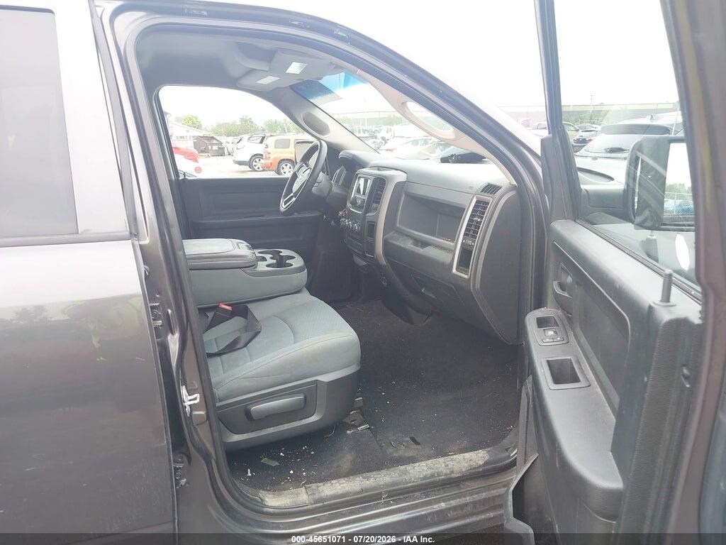1C6RR7FG1JS133454 2018 RAM 1500 photo no. 5