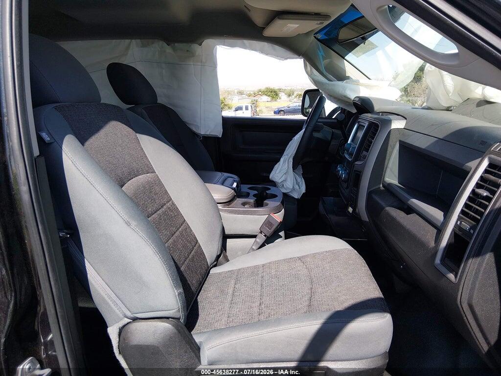 1C6RR7XT3JS236886 2018 RAM 1500 photo no. 5