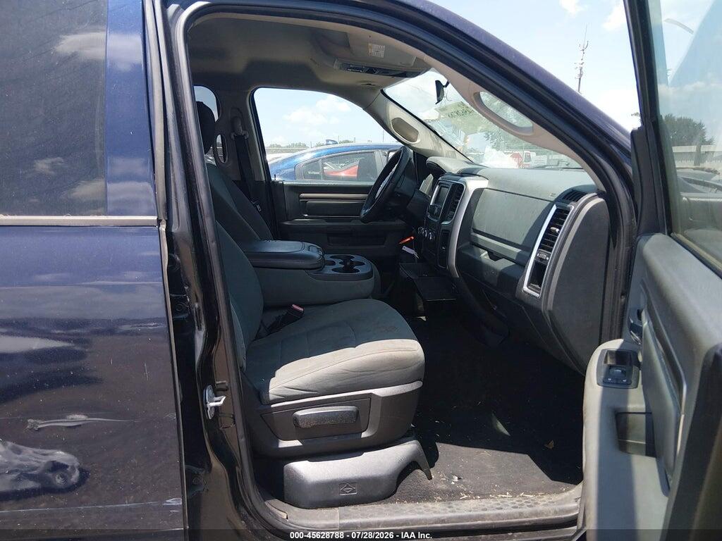 1C6RR6GT4JS105136 2018 RAM 1500 photo no. 5