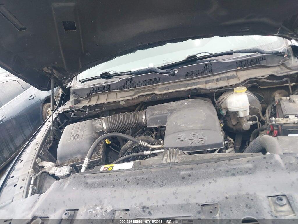 1C6RR7LG9JS268931 2018 RAM 1500 photo no. 10