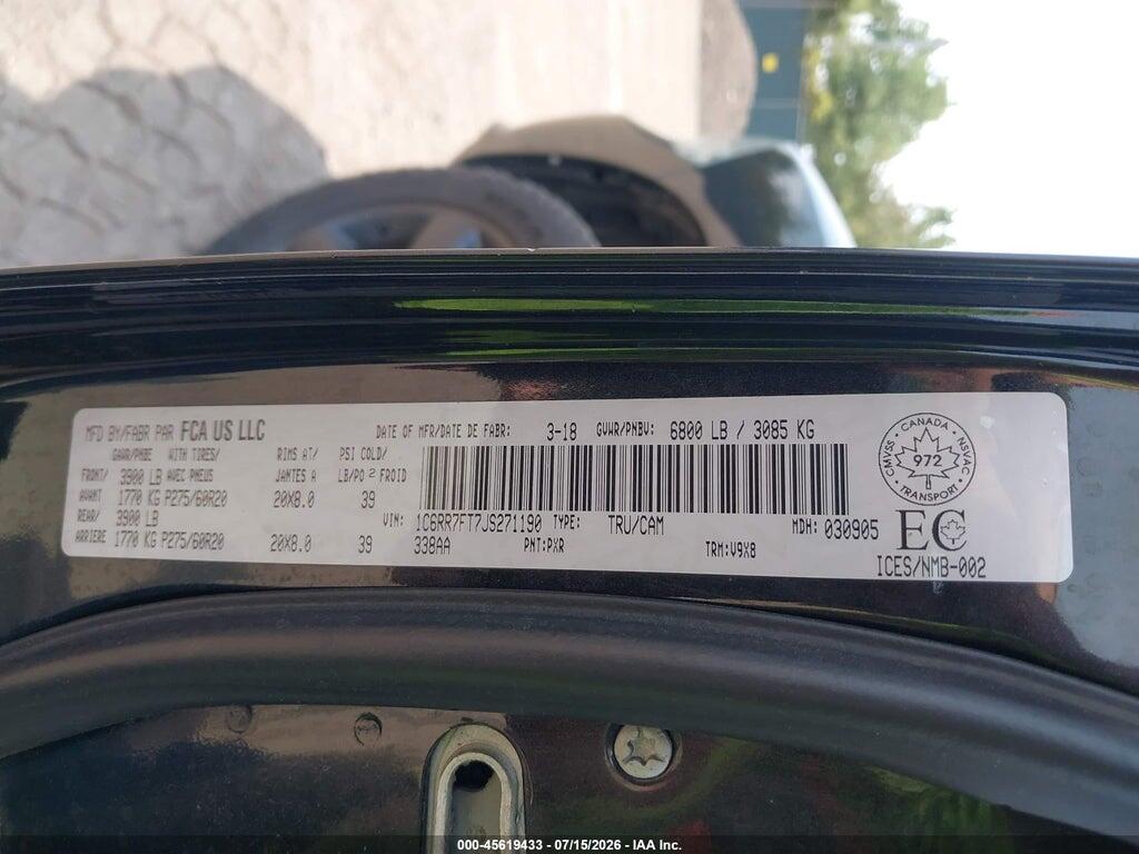 1C6RR7FT7JS271190 2018 RAM 1500 photo no. 9