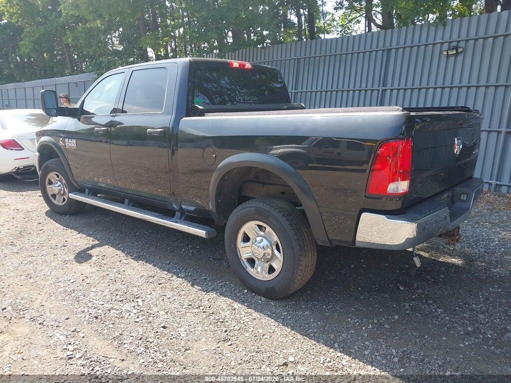 3C6UR5CL2JG358070 2018 RAM 2500 photo no. 3