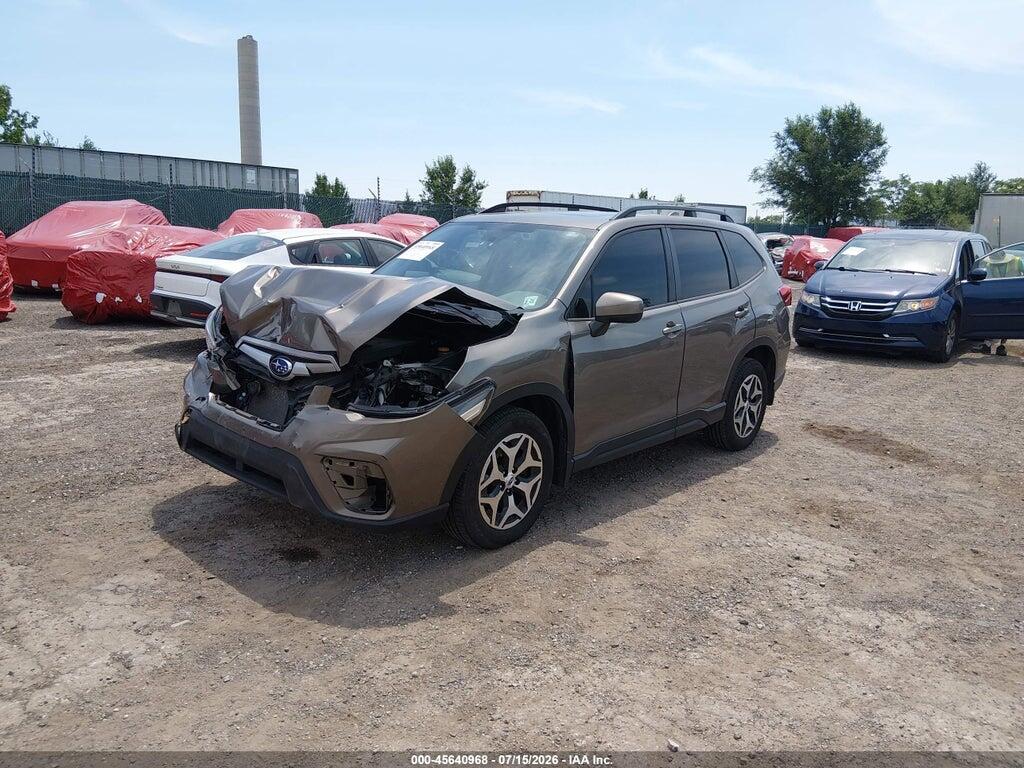 JF2SKAJC8LH597214 2020 SUBARU FORESTER photo no. 2