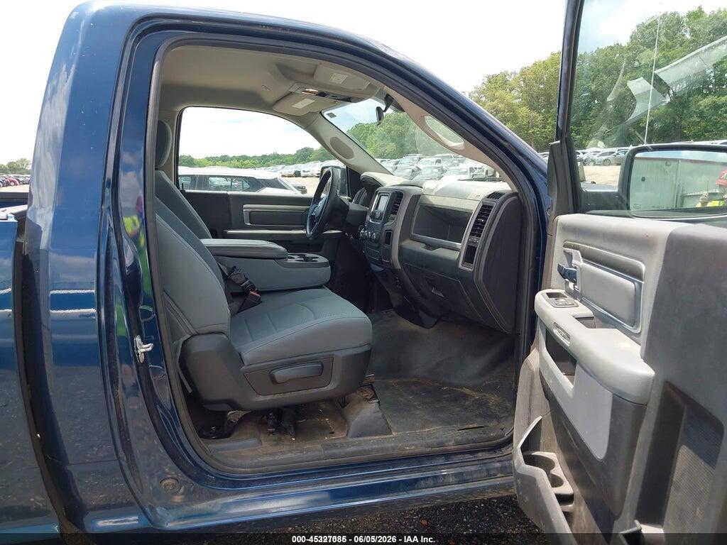 3C6JR6DG4KG569394 2019 RAM 1500 CLASSIC photo no. 5
