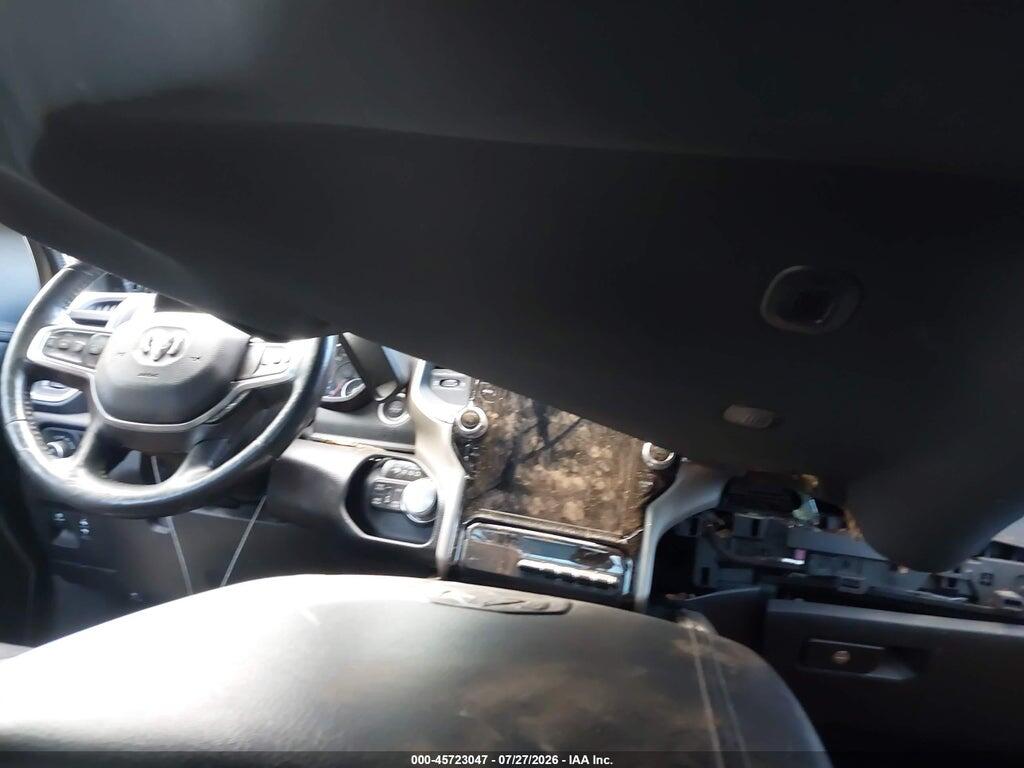 1C6SRFJTXKN925540 2019 RAM 1500 photo no. 5