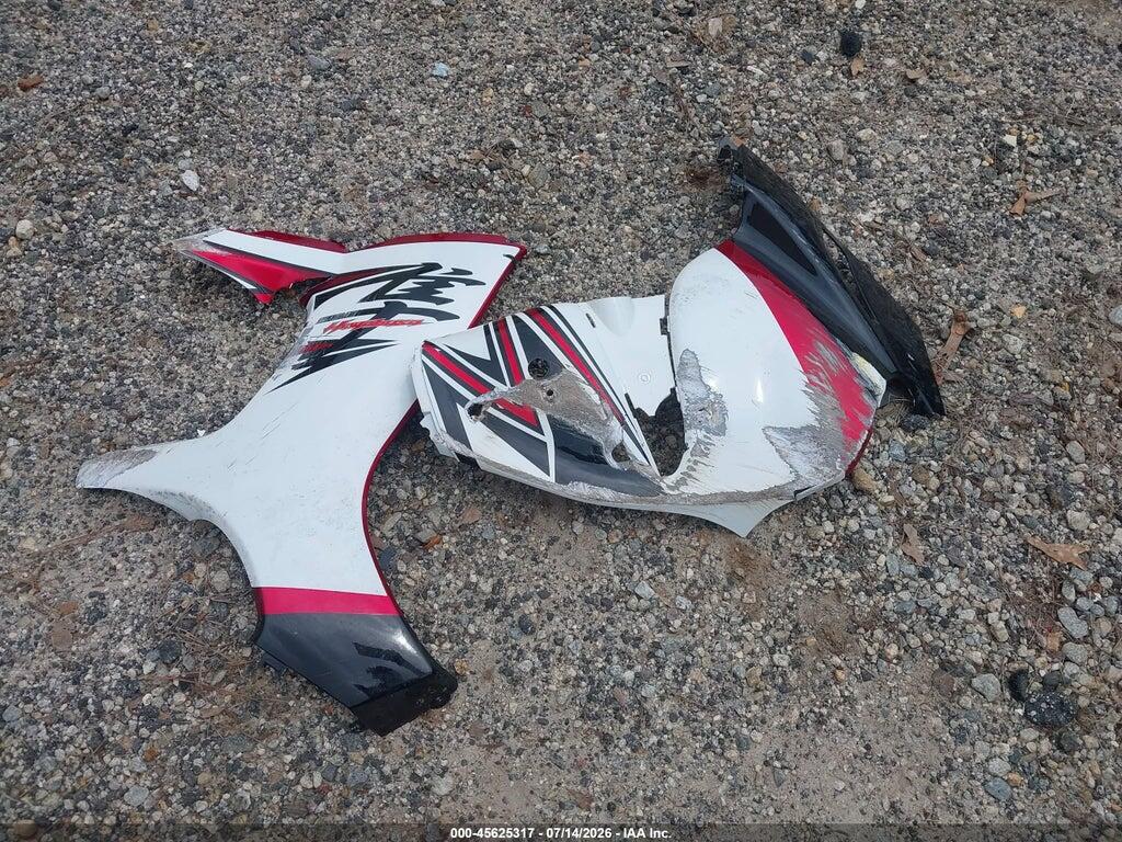 JS1GX72B4F2101244 2015 SUZUKI GSX1300 photo no. 12