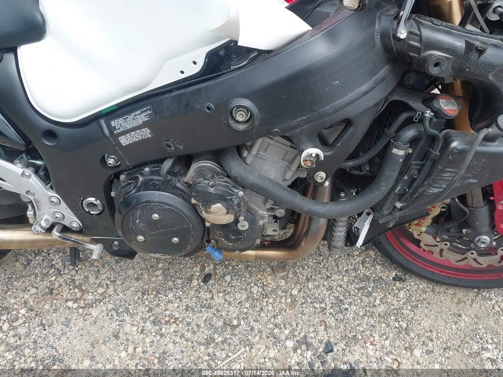 JS1GX72B4F2101244 2015 SUZUKI GSX1300 photo no. 8