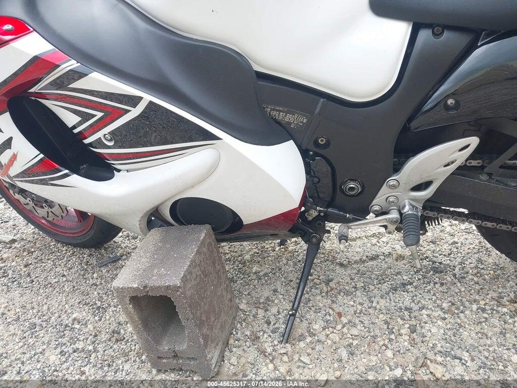 JS1GX72B4F2101244 2015 SUZUKI GSX1300 photo no. 9