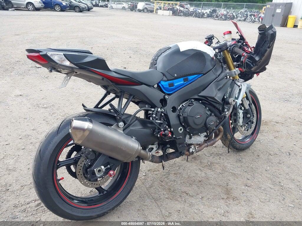 JS1GR7MAXF2101571 2015 SUZUKI GSX-R750 photo no. 4