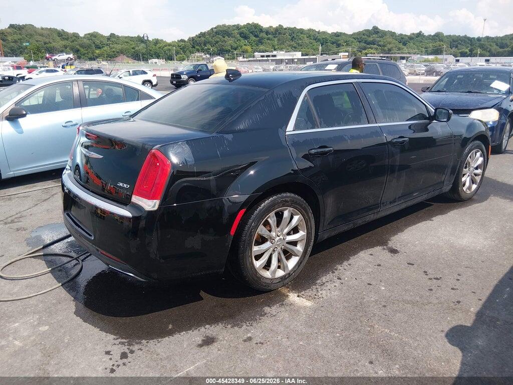 2C3CCARGXGH212795 2016 CHRYSLER 300 photo no. 4
