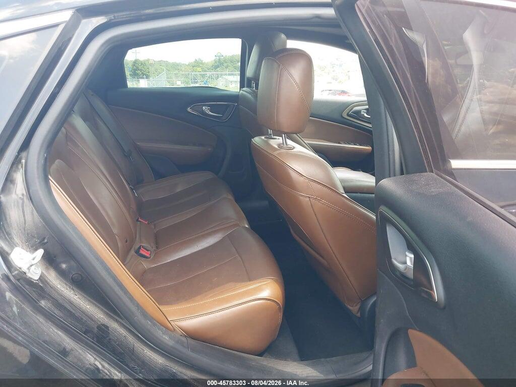 1C3CCCEG4GN135818 2016 CHRYSLER 200 photo no. 8