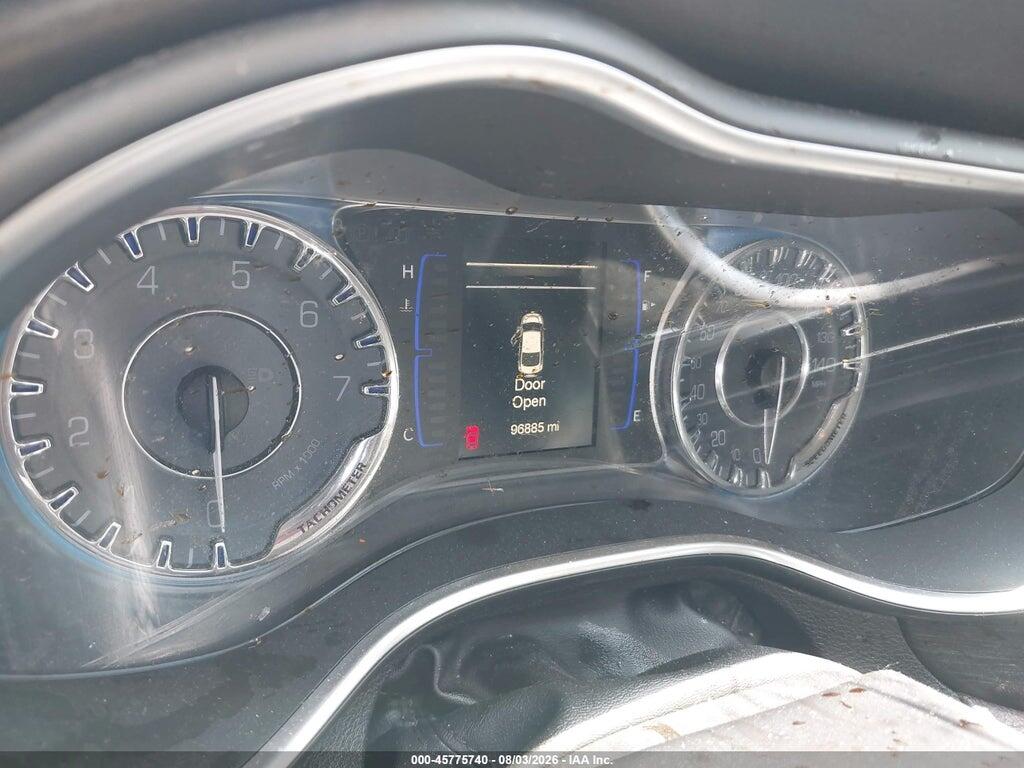 1C3CCCAB5GN157952 2016 CHRYSLER 200 photo no. 7