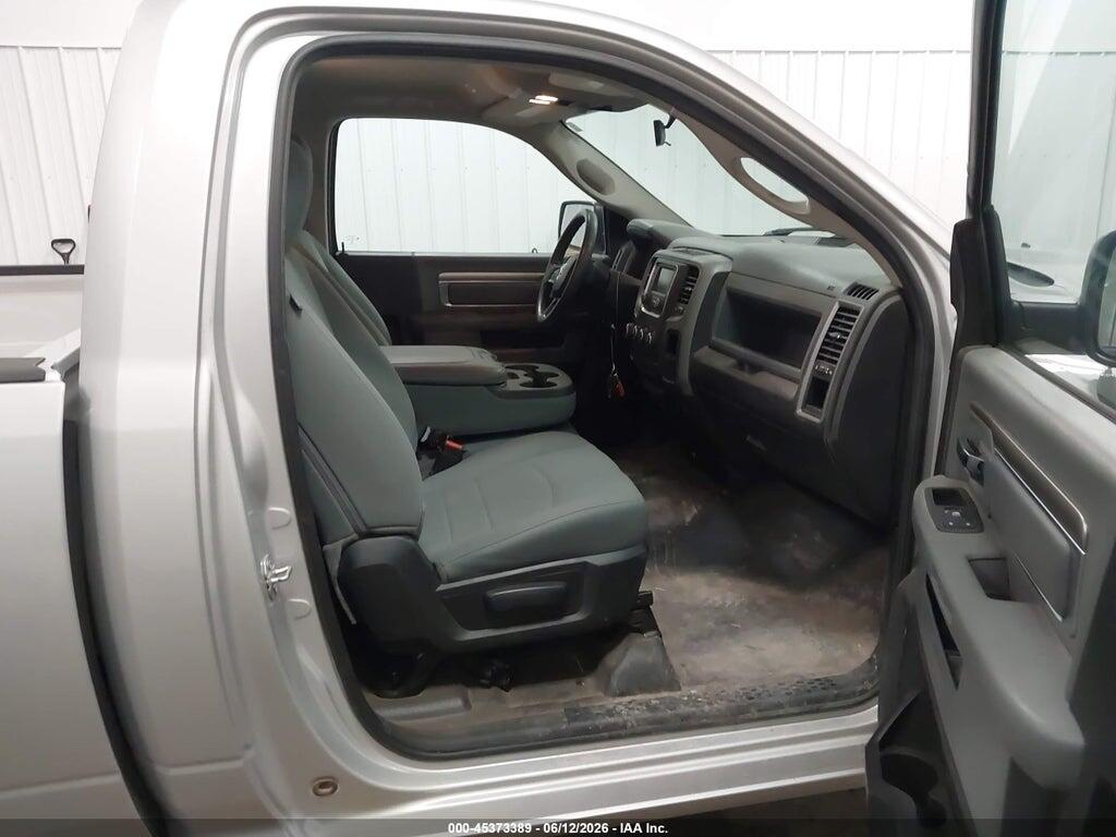 3C6JR6DG2KG511185 2019 RAM 1500 CLASSIC photo no. 5