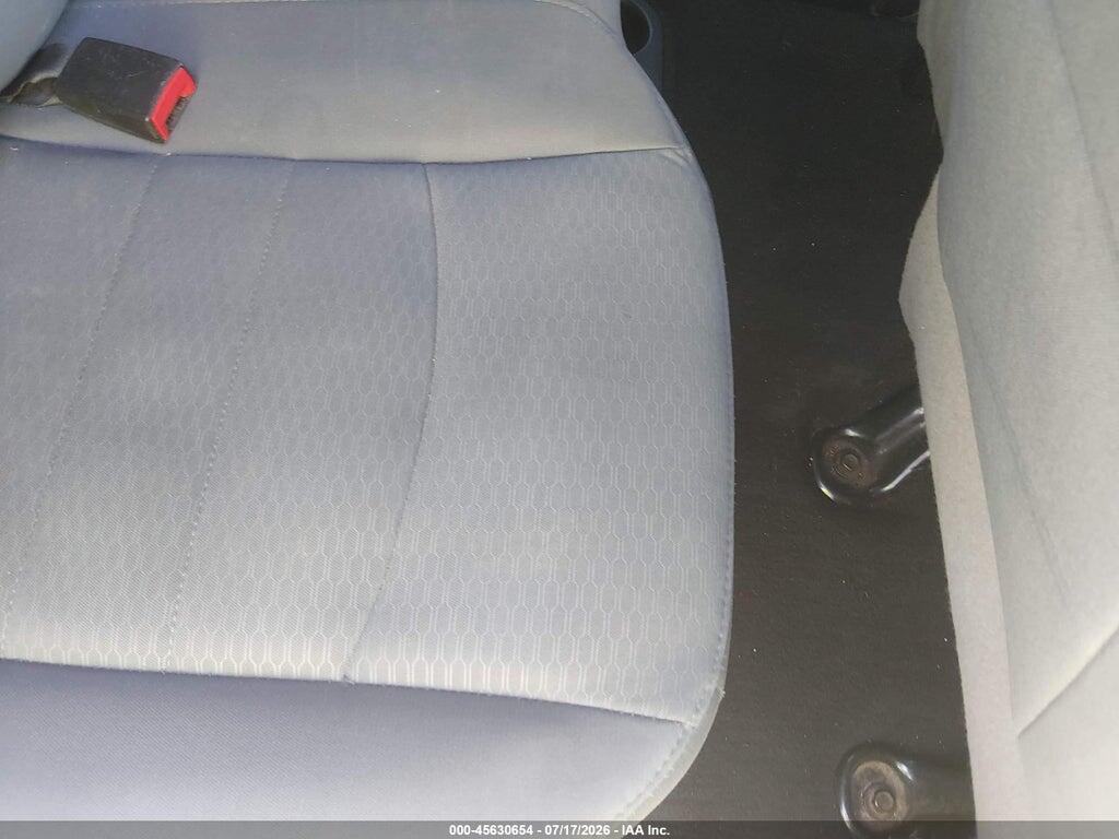 1C6RR7FT2KS716985 2019 RAM 1500 CLASSIC photo no. 8