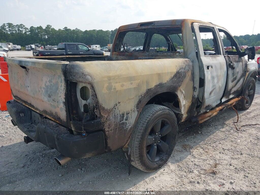 1C6RR7LT2KS696693 2019 RAM 1500 CLASSIC photo no. 4