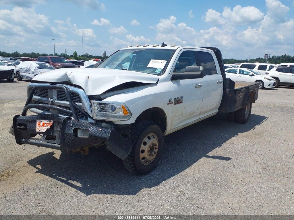 3C63RRJL2JG324703 2018 RAM 3500 photo no. 2